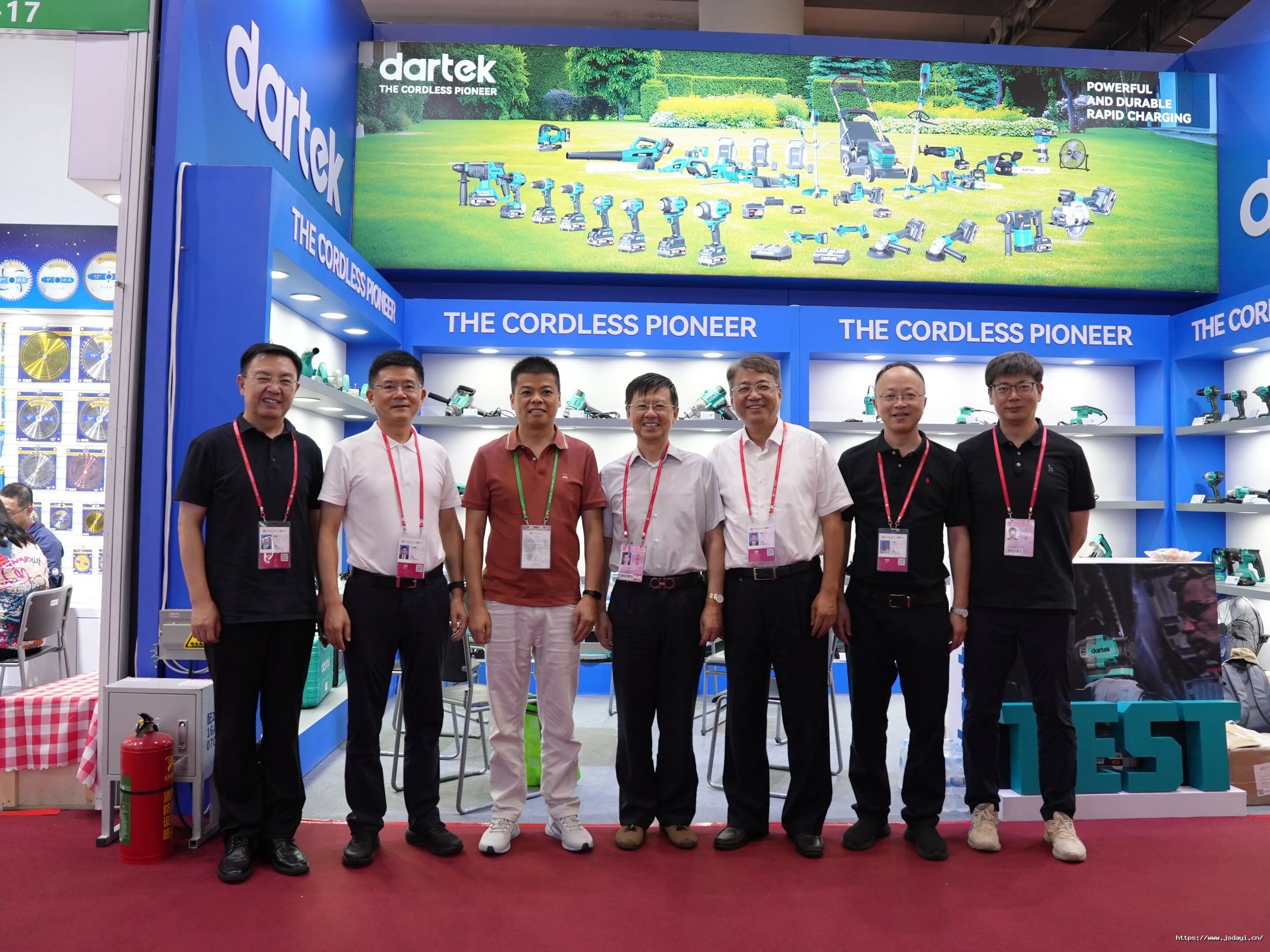 1761117779804190UR6K.jpg c1febcfa-adc4-431f-b253-d62f681ce701.jpg